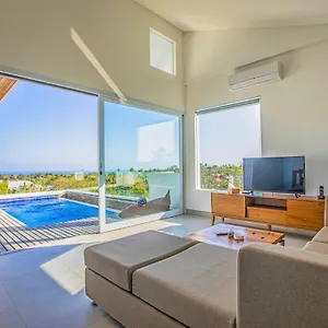 https://hideaway-residence.hotelsseminyak.net